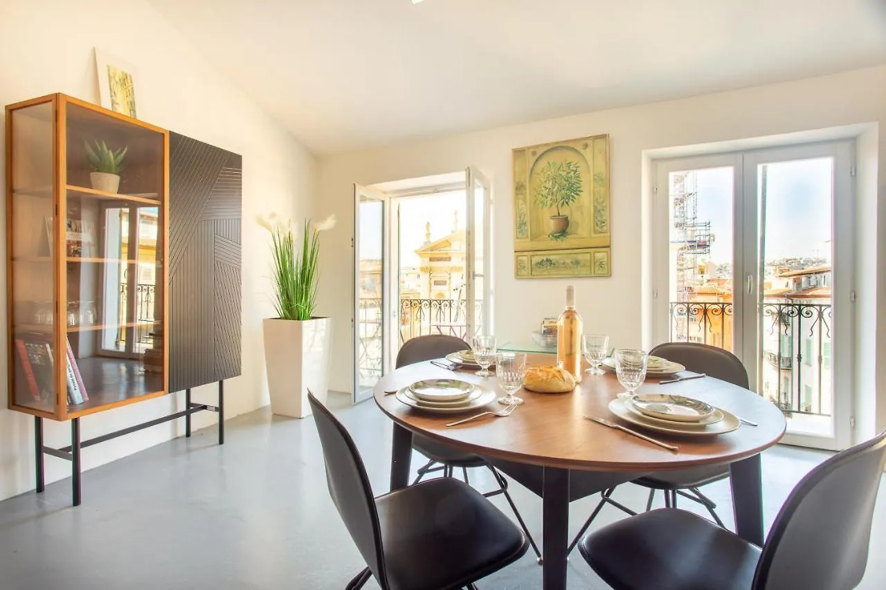 Ross 5- F2, Lumineux, Balcon, Loft, Clim, Vieux-Nice Appartement