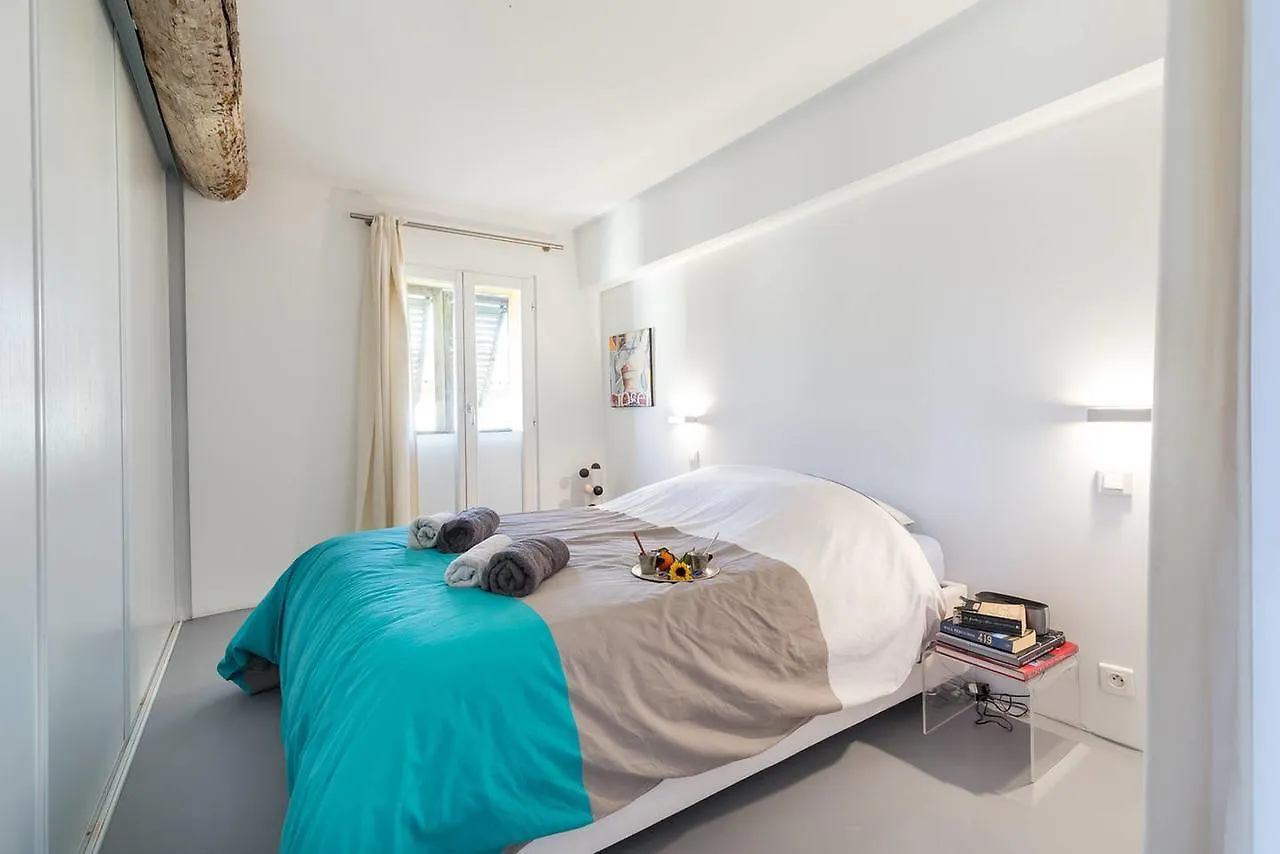 Ross 5- F2, Lumineux, Balcon, Loft, Clim, Vieux-Nice 0*, Nice France