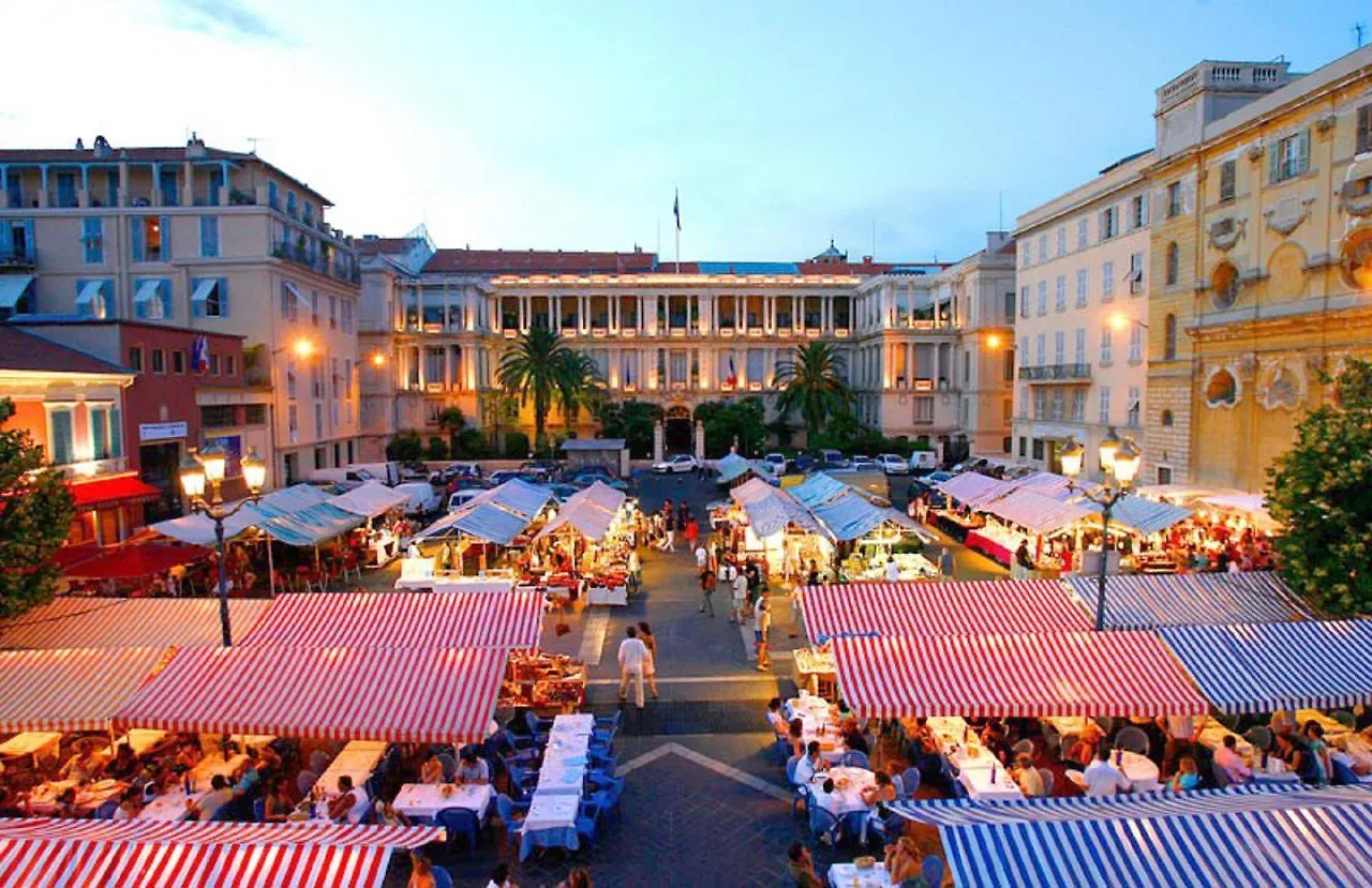 Apartment Ross 5- F2, Lumineux, Balcon, Loft, Clim, Vieux-Nice France