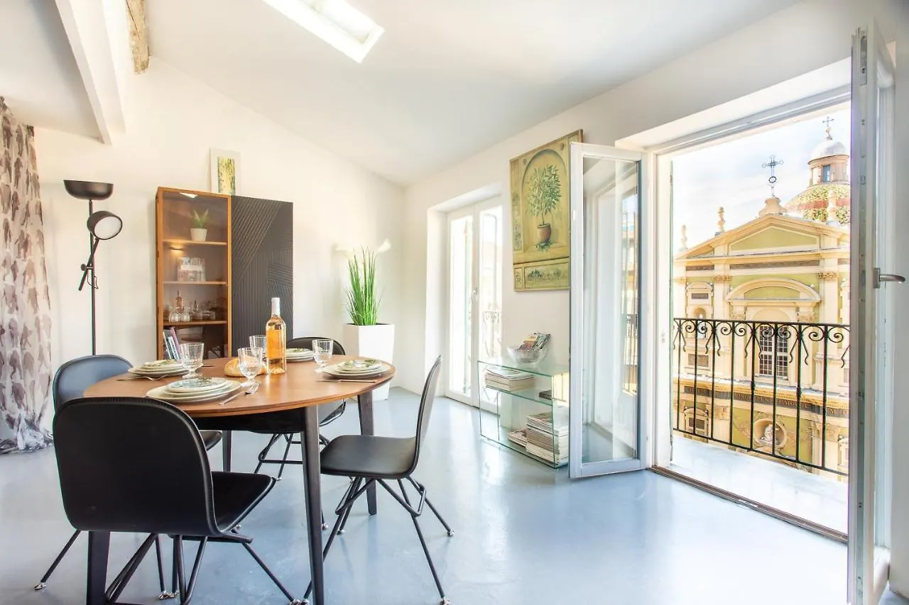Ross 5- F2, Lumineux, Balcon, Loft, Clim, Vieux-Nizza 0*, Nizza